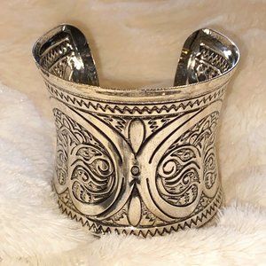 Embossed Women's Boho Bohemian Gypsy Silver Metal Wide Wrist Cuff Bracelet